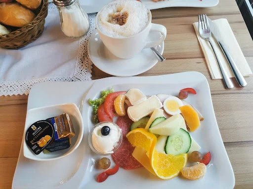 Bistro & Imbiss am Brunnen  photo 10